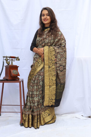 HANDCRAFTED CHANDERI SILK WEAVING SAREE WITH TRADITIONAL AJRAKH PRINTS IN VEGETABLE DYES