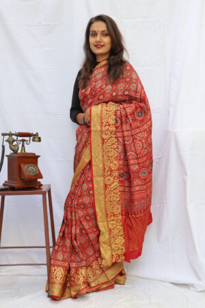 HANDCRAFTED CHANDERI SILK WEAVING SAREE WITH TRADITIONAL AJRAKH PRINTS IN VEGETABLE DYES