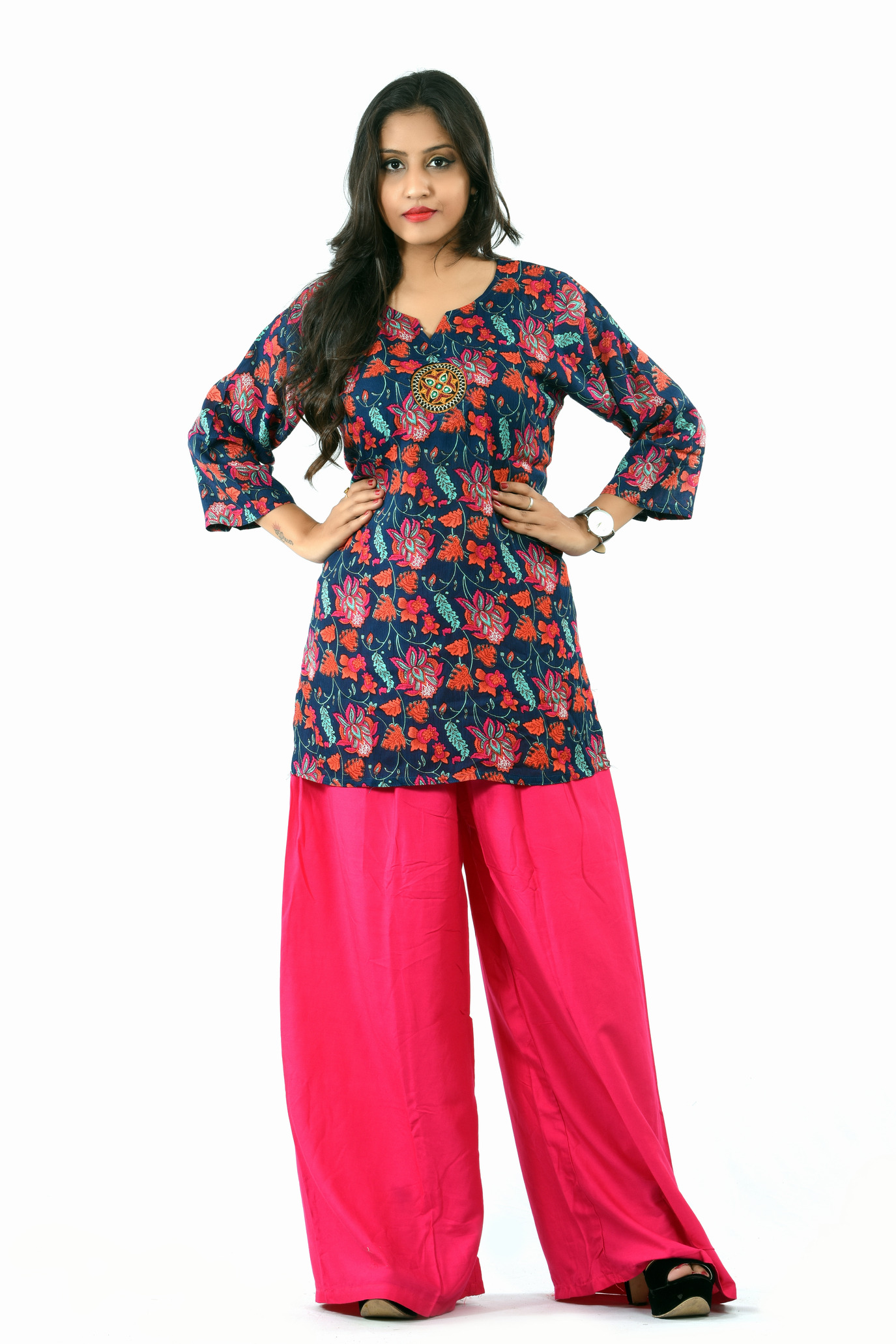 Indigo Floral Print Rayon Short Length Top - XL - Extra Large