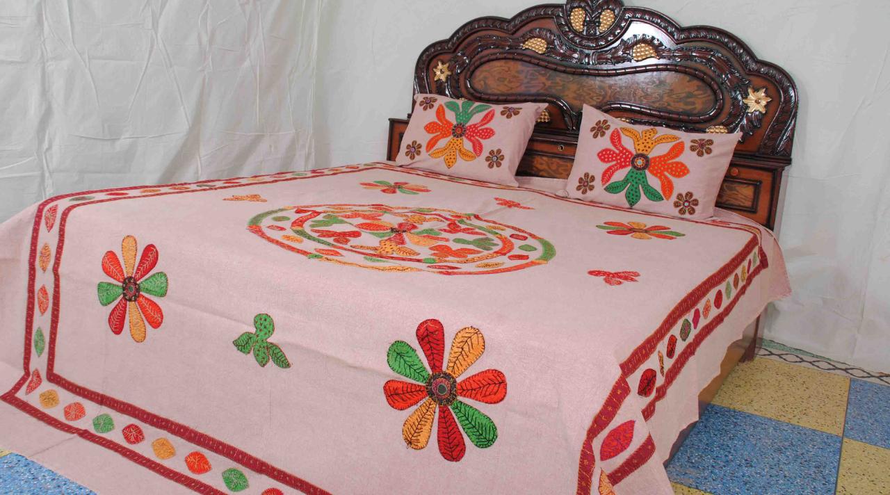 Hand-work-Bedcover-with-mirror-work-and-aplik-10.jpeg