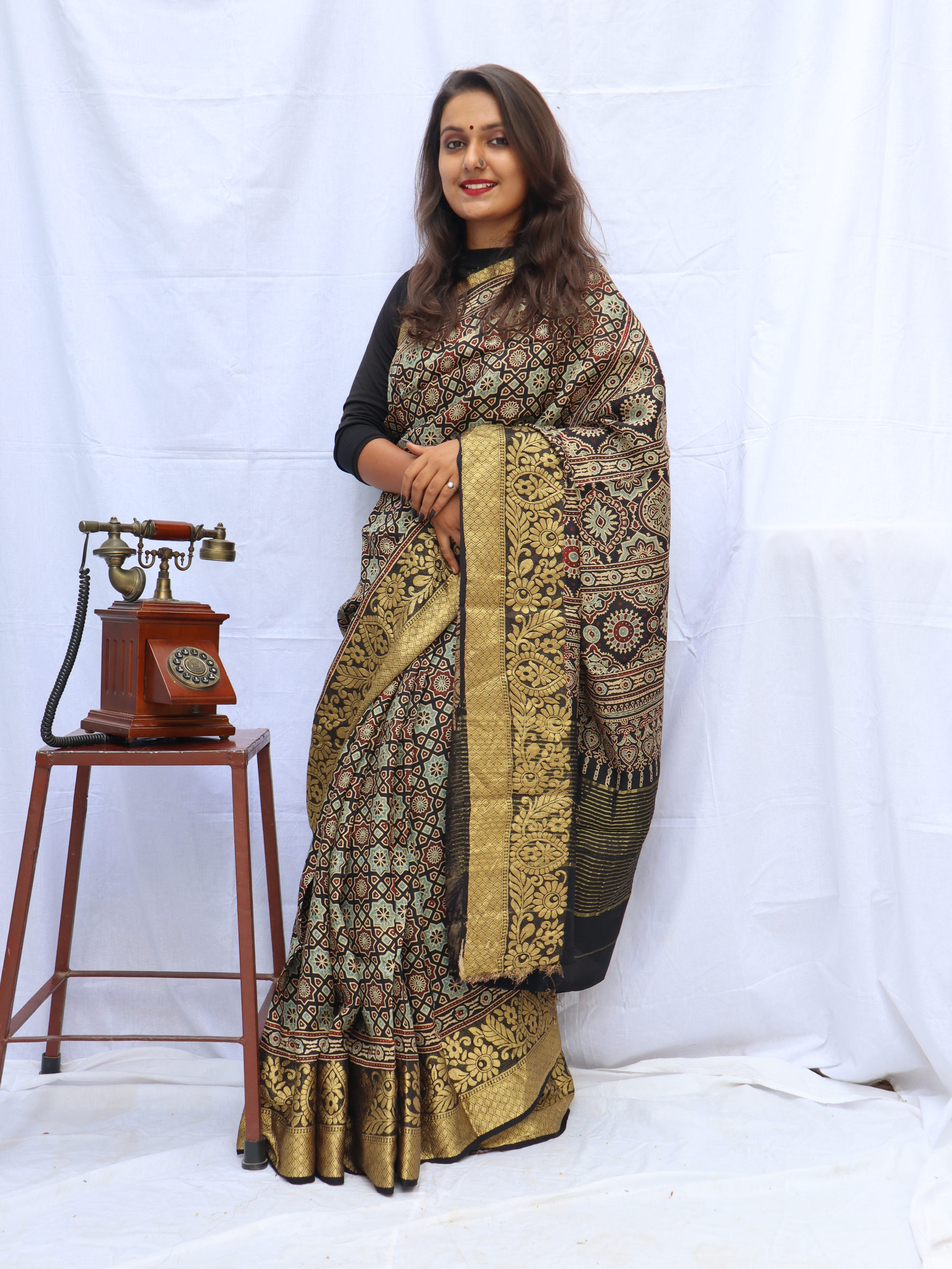 HANDCRAFTED CHANDERI SILK WEAVING SAREE WITH TRADITIONAL AJRAKH PRINTS IN VEGETABLE DYES