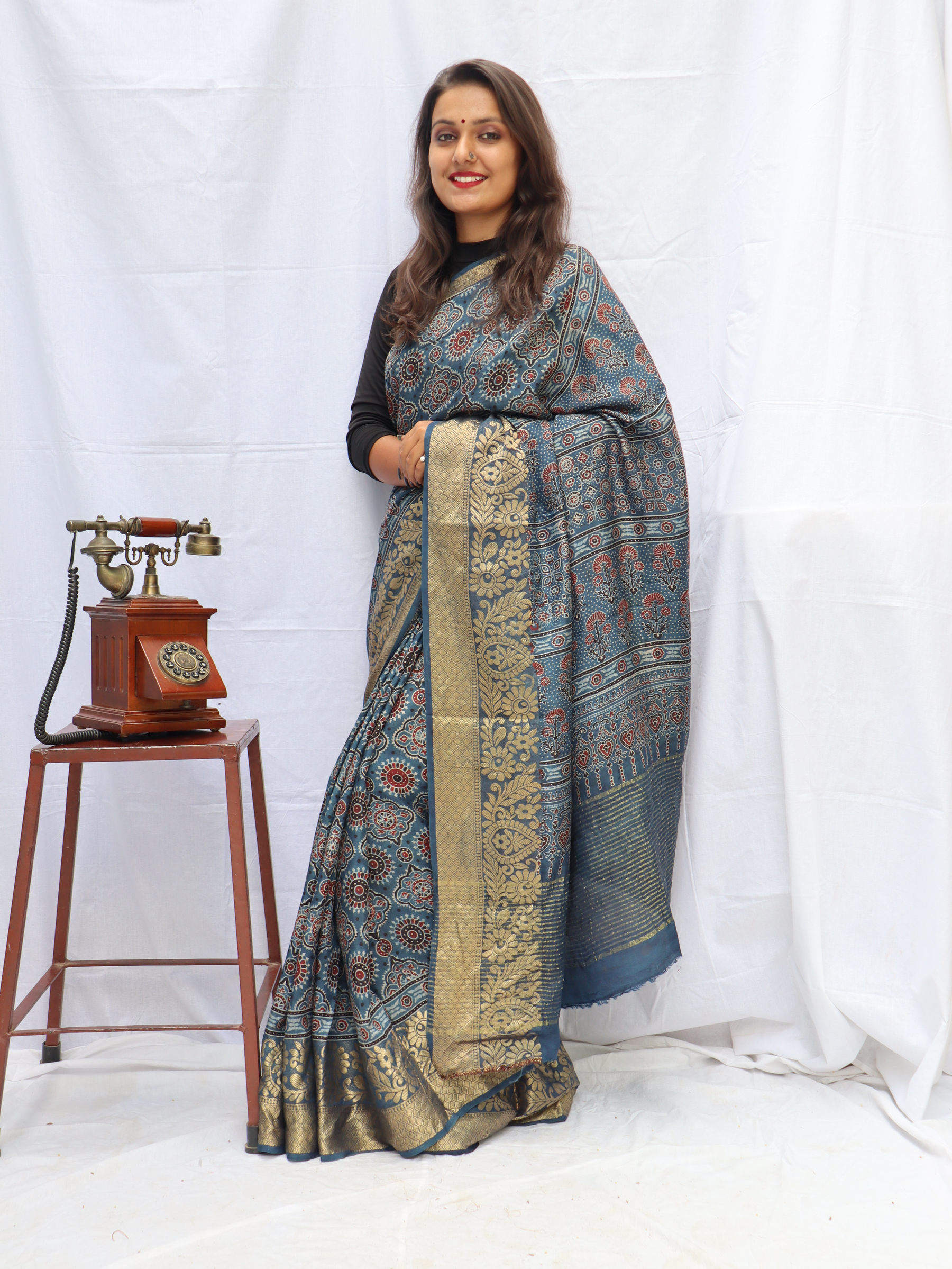 HANDCRAFTED CHANDERI SILK WEAVING SAREE WITH TRADITIONAL AJRAKH PRINTS IN VEGETABLE DYES