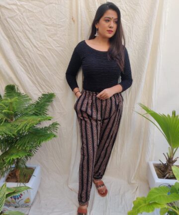Women's Handprint Ajarakh Pant